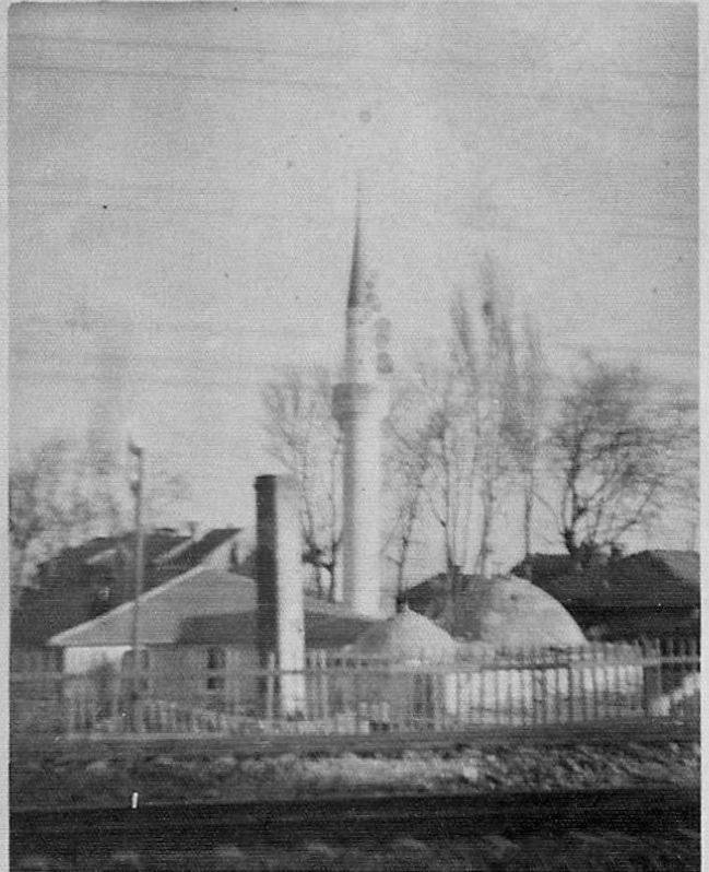 3 kubbeli hamam kurtarılmayı bekliyor