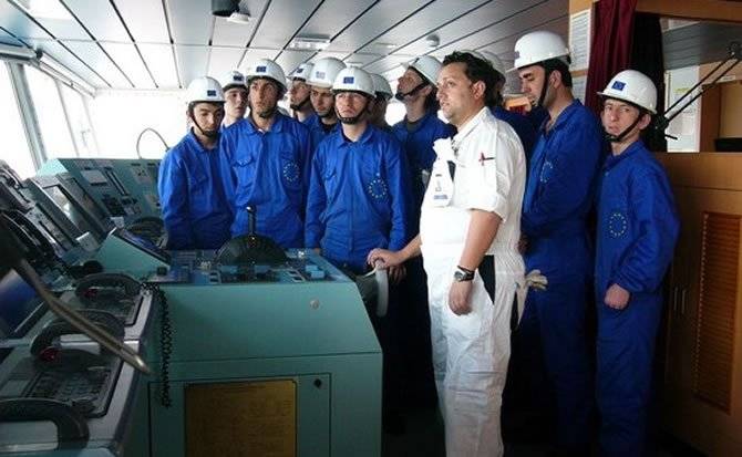 LEVENT AKSON “DENİZCİLİK KORONA KAYASINA ÇARPTI”