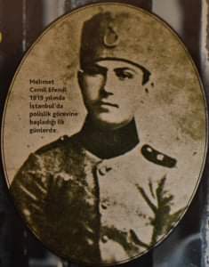 İstanbul’dan Şeytan Adasına Uzanan Öykü…POLİS MEHMET CEMİL EFENDİ