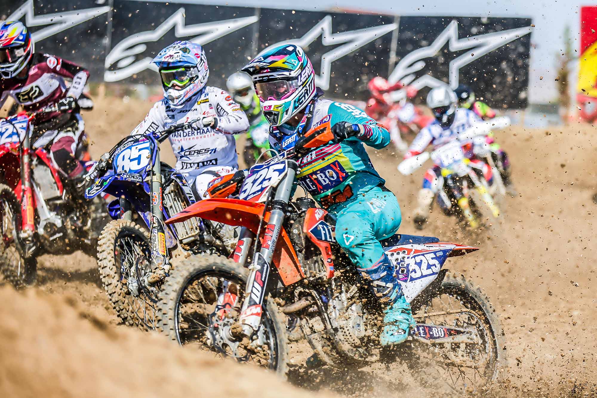 Motosiklet yarışçıları Afyon doğasına hayran oldular