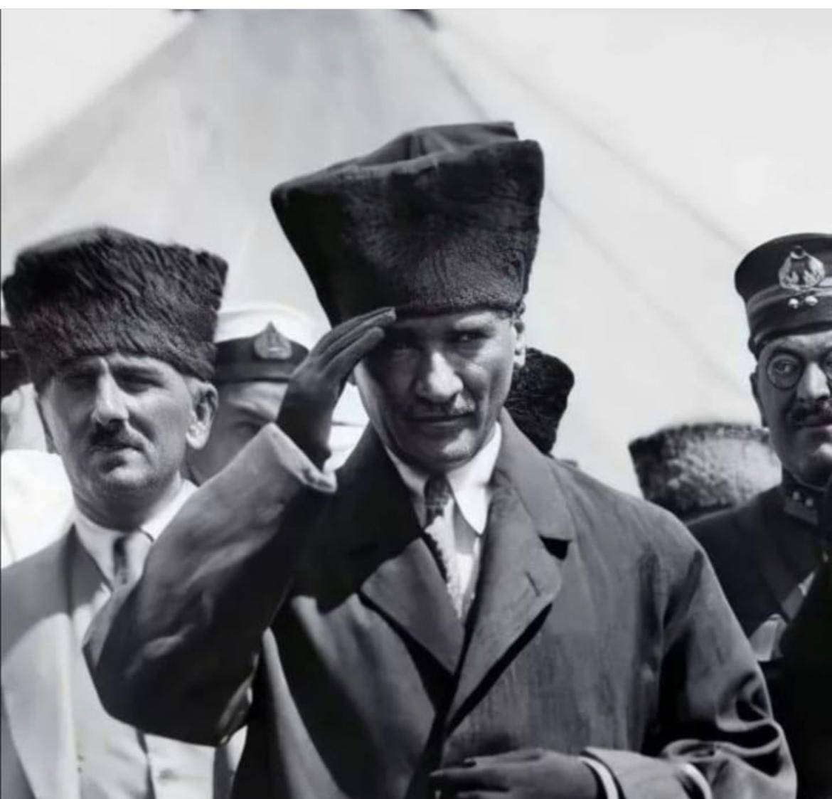 ATATÜRK (1)