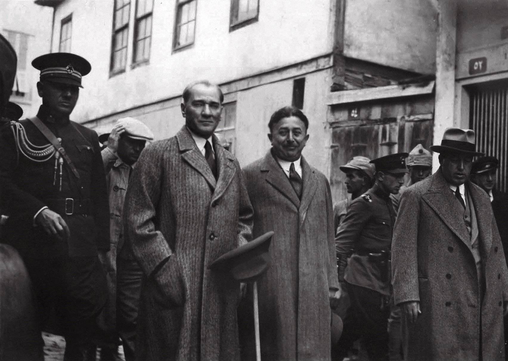 1571942400_ataturk