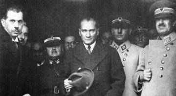Atatürk’ün Antalya gezisinden Ankara’ya dönüşü
