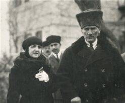 Atatürk’ün Latife Hanım’la Tarsus’tan Konya’ya hareketi