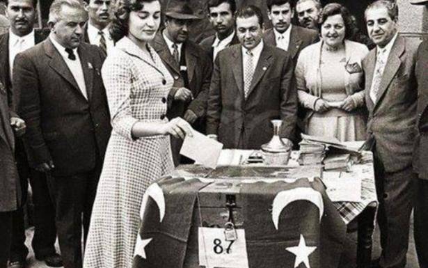 Belediye Kanunu ile kadınlar ilk defa belediye seçimlerine katıldı