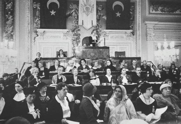 İstanbul’da “Milletlerarası İlk Kadın Kongresi” düzenlendi