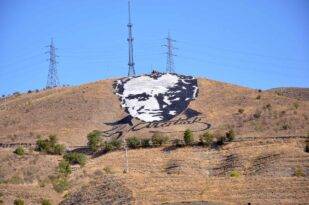 ATA’NIN DAĞDAN BAKAN GÖZLERİNİ KAYBEDİYORUZ