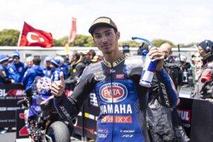 TOPRAK İKİNCİ KEZ DÜNYA ŞAMPİYONU OLDU