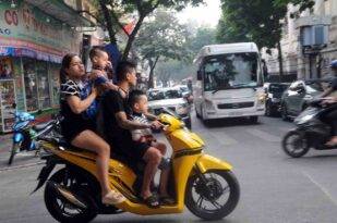 VİETNAM VE MOTOSİKLET KÜLTÜRÜ..GAZETECİ CAHİT AKYOL YAZDI