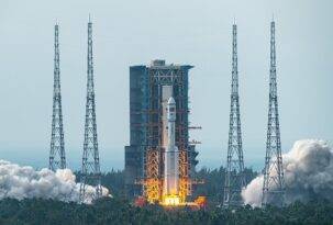 ÇİN’DEN AY İÇİN YENİ NESİL ROKET