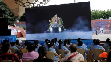 AY’IN GÜNEY KUTBU’NA İLK İNEN ÜLKE HİNDİSTAN