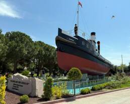 ÇANAKKALE’YE HOŞGELDİN KARTAL İSTİMBOT… MÜMİN ALBAY İSTİMBOTA DOKUNDU VE YAZDI