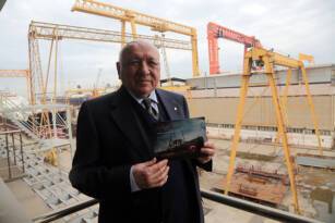 TARİHİ YOK OLMAKTAN KURTARDI TERSANESİ ELİNDEN ALINIYOR