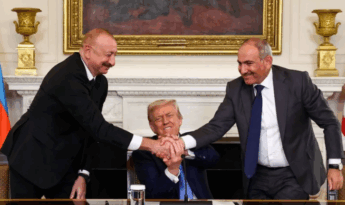 TRUMP’UN GÜLÜŞÜ ABD’NİN BARIŞ GÜVERCİNİ Mİ? JEOPOLİTİK RİSK Mİ? AMİRAL GÜRDENİZ YORUMLADI