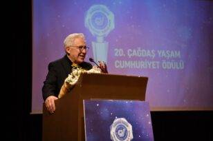 20. ÇAĞDAŞ YAŞAM CUMHURİYET ÖDÜLÜ’NE ZÜLFÜ LİVANELİ DEĞER GÖRÜLDÜ