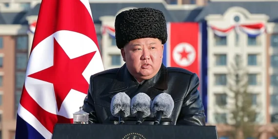 KİM JONG UN’DAN ORDUYA TALİMAT: GÜNEY KORE SINIRINI ‘GEÇİLMEZ BİR KALE’ YAPIN